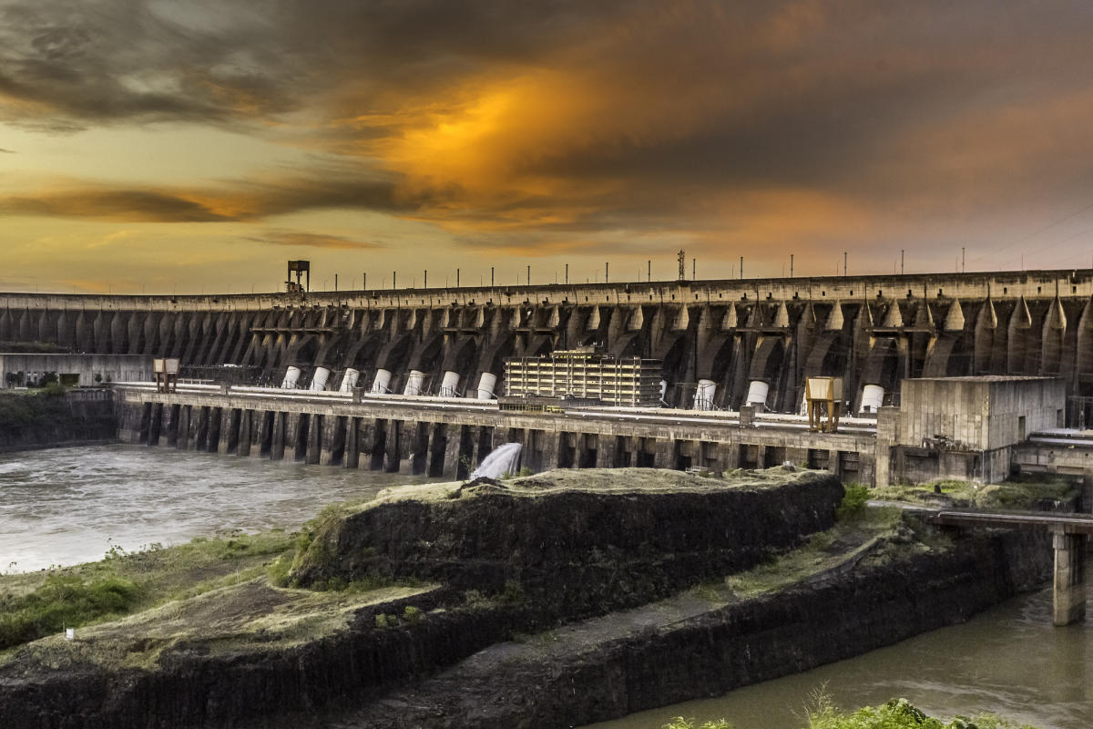 Itaipu_Dam_c29a9b8f-2665-4cad-a26f-29f905066714